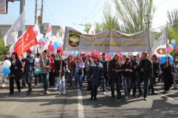 Волгоградские металлурги приняли участие в первомайской демонстрации