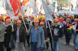 Металлурги Волгограда и Волжского приняли участие в первомайской демонстрации