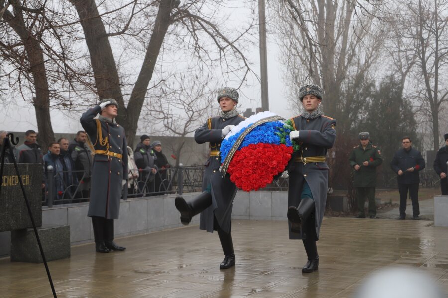 Вечная слава героям!